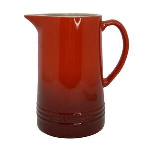 NEW LE Creuset Stone Glazed Pitcher-Cerise (Red) 1.5 Leiter 1 5/8 Qt.